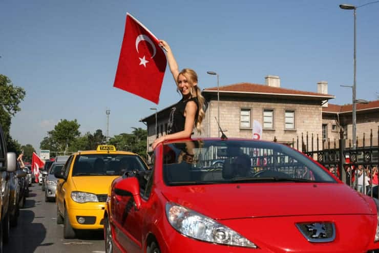 cumhuriyet_bayrami_ufuksarisen_001