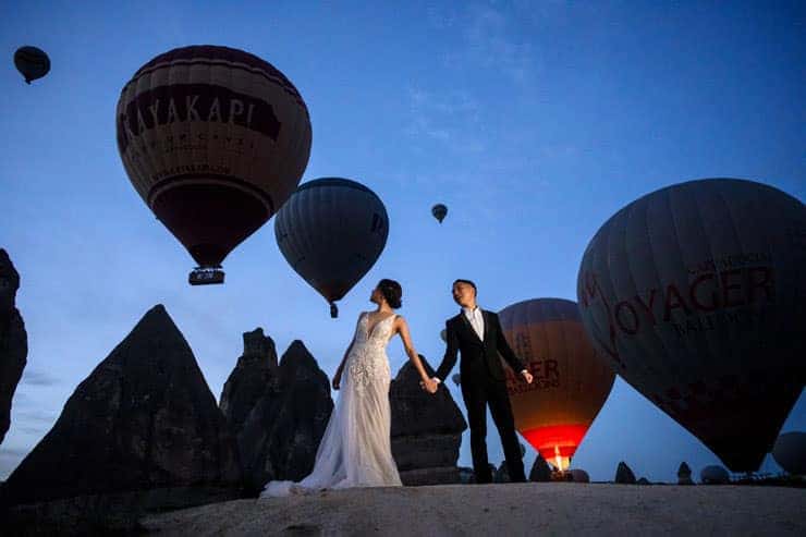 Couple Poses in Cappadocia pre wedding photos