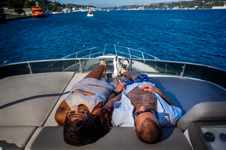 Wedding-Celebration-on-Boat-in-Bosphorus