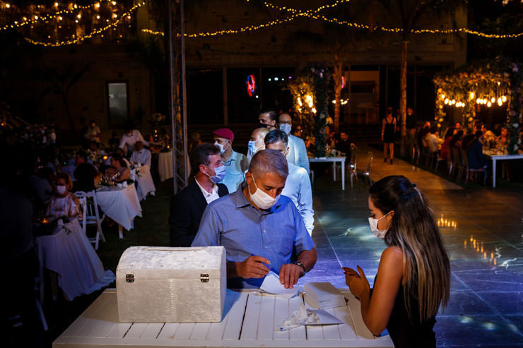 Turkey Izmir Guzelbahce Case De Garden Wedding Photos